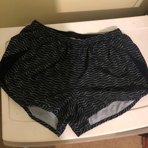 Nike tempo running shorts size medium